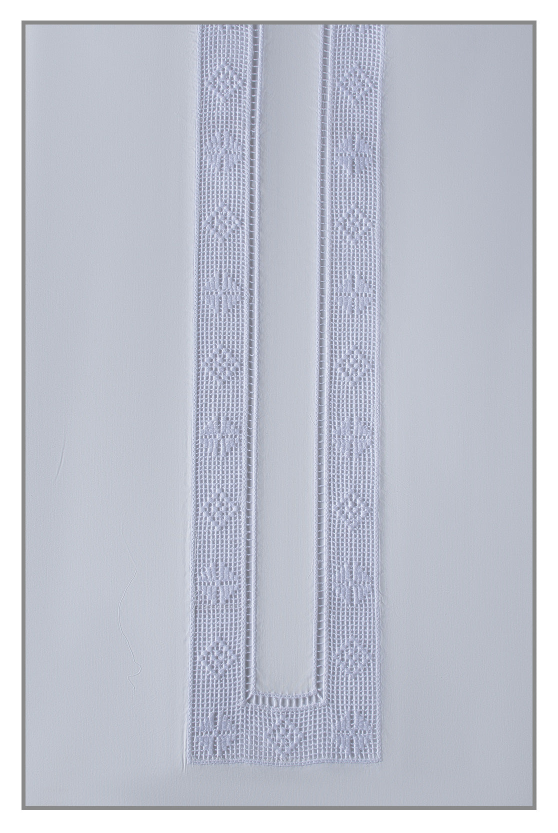 off-white_bbf37ec1-b74d-43a4-b8d3-d1c61836252e.jpg
