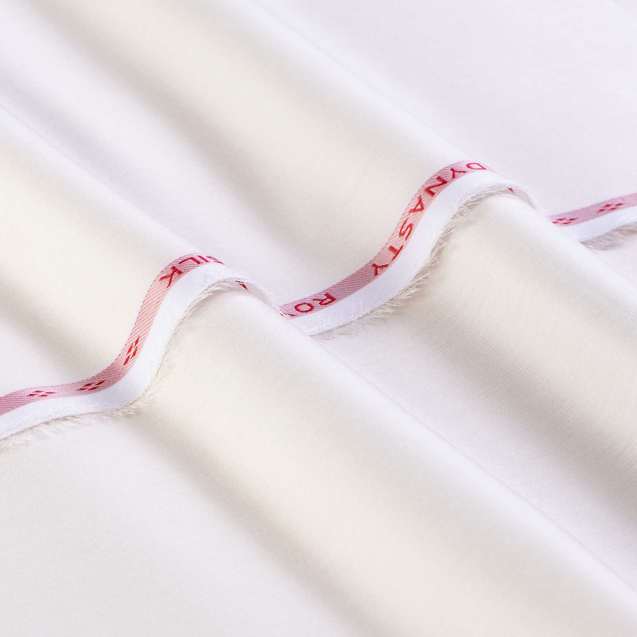 off-white_ccc7ada2-c9a7-413b-9492-283f4111155e.jpg