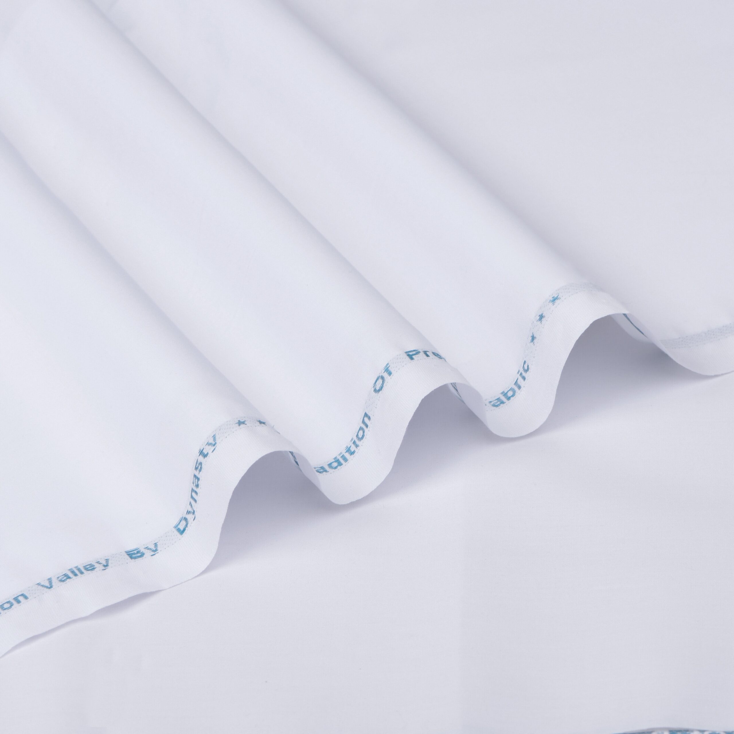 offwhite_951dbdce-0f82-41b2-b3ff-08e5843bb419.jpg